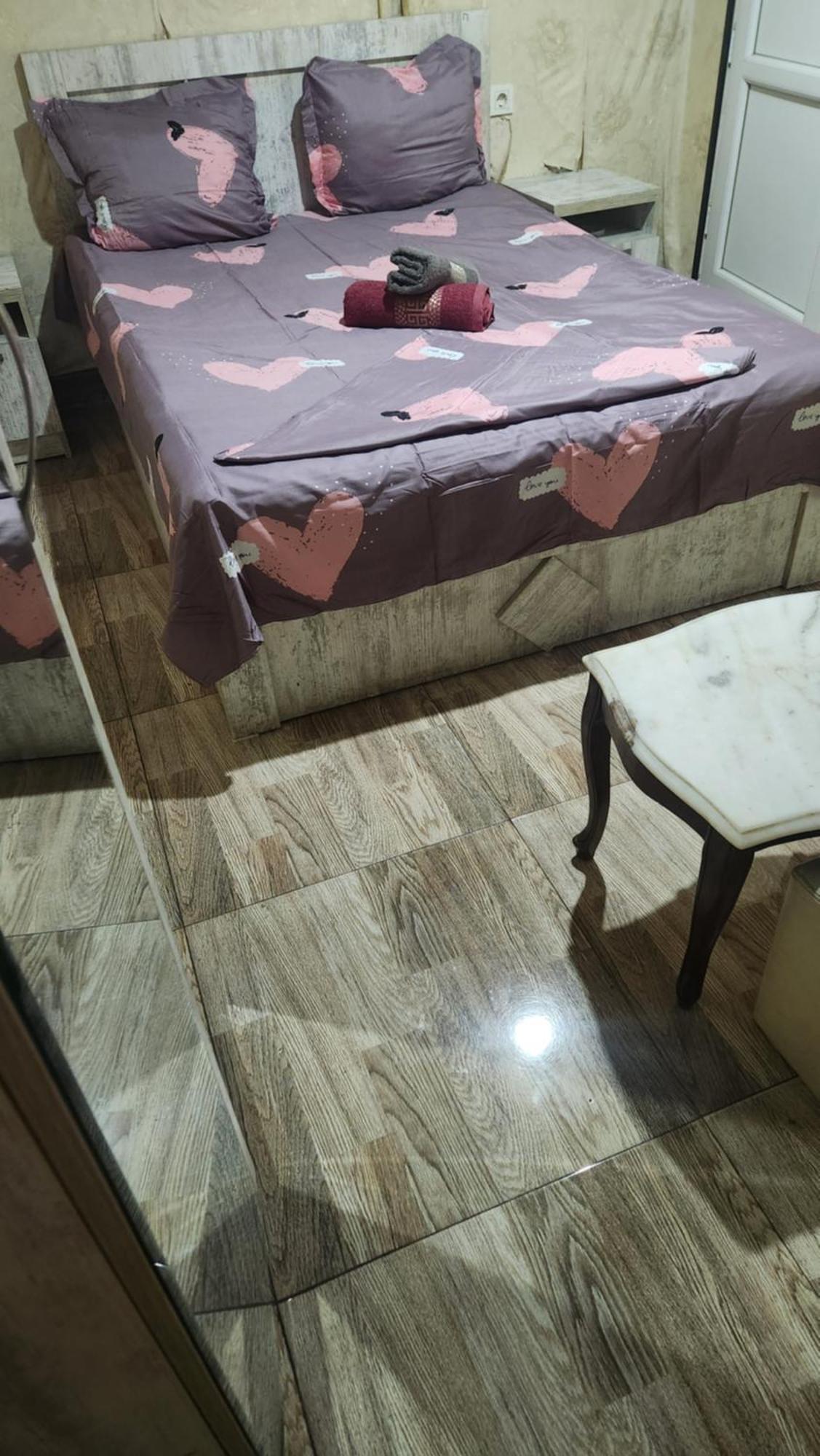 Hotel ,,Mega" ティビリシ エクステリア 写真
